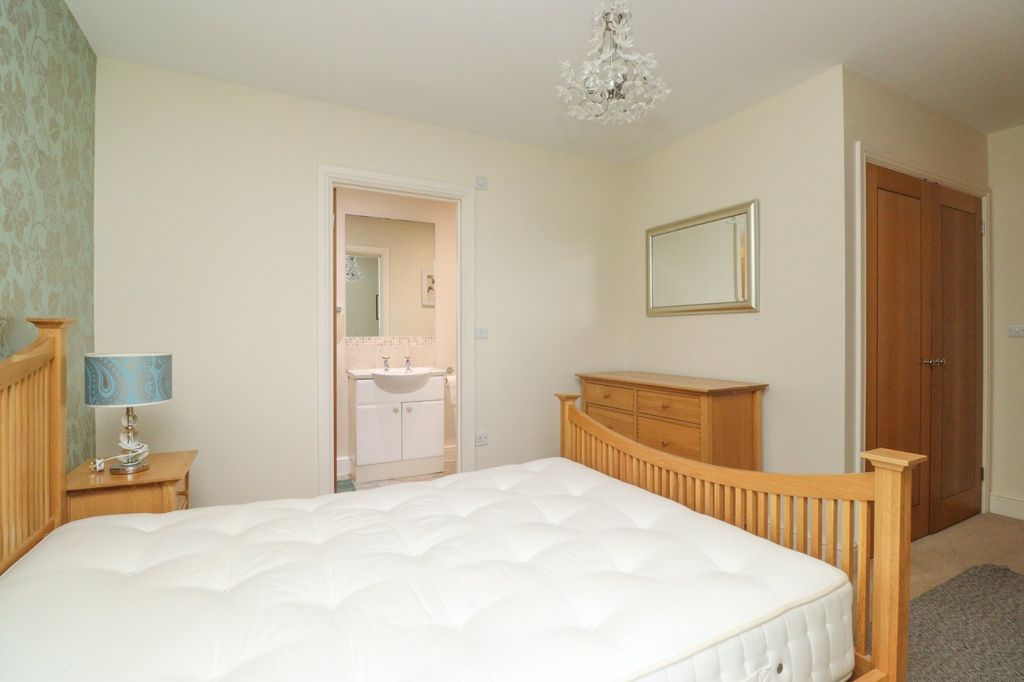 Additional image 15 of 2 bed flat for saleThe Parade, Birchington, Kent CT7