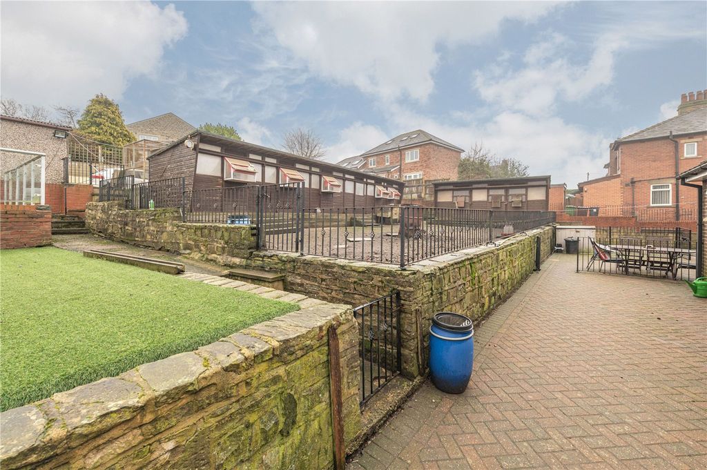 Additional image 10 of 3 bed bungalow for saleWhite Lee Road, Batley, West Yorkshire WF17