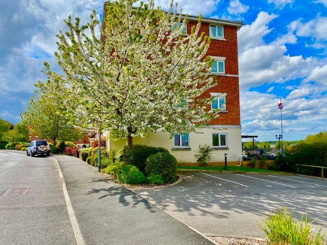 Additional image 7 of 2 bed flat for saleOld Coach Road, Runcorn WA7
