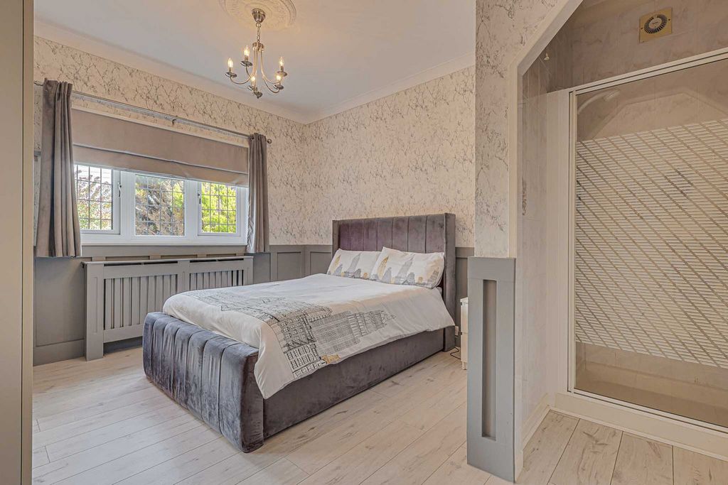 Additional image 21 of 5 bed detached house for saleHigh Road, Benfleet SS7