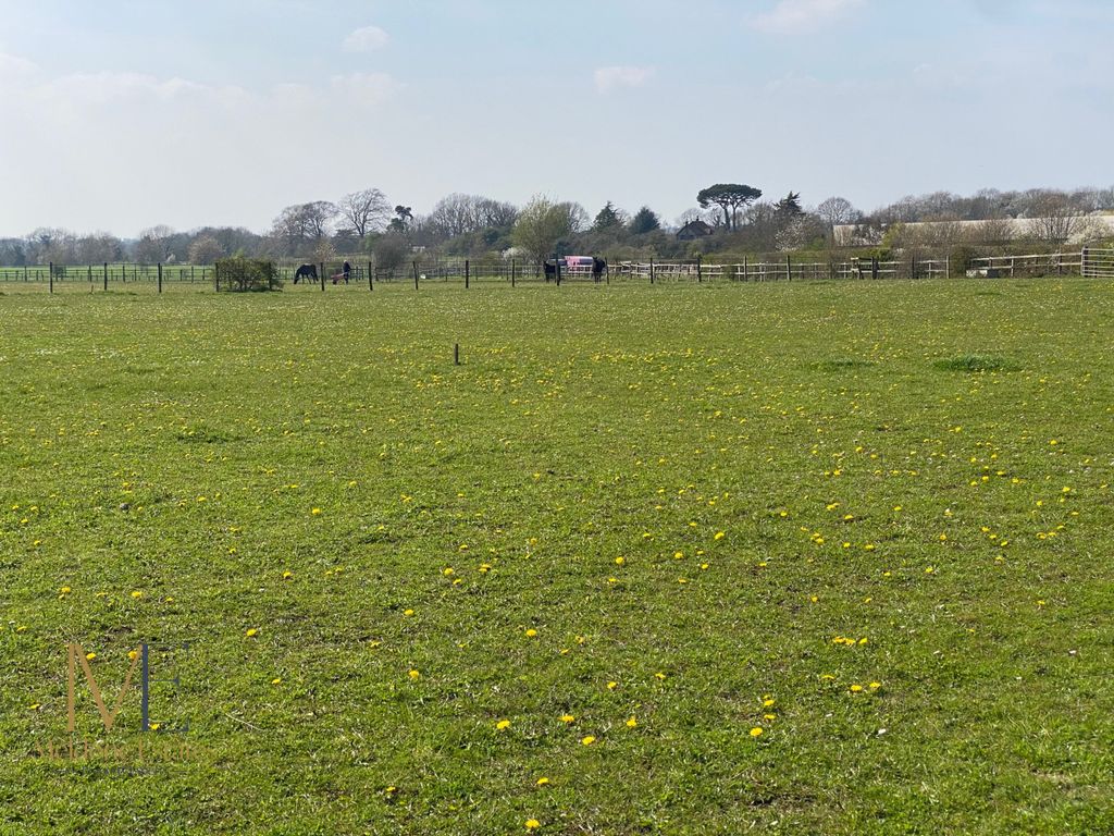 Additional image 7 of Land for saleHorseshoe Rise, Round Street, Cobham, Kent DA13