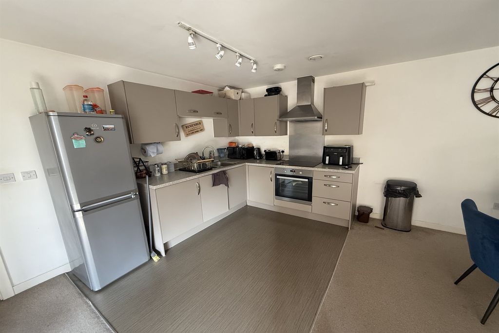 2 bed flat for saleSaxon House DA17