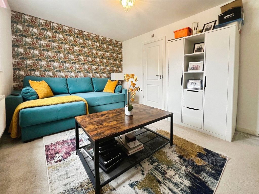 Additional image 9 of 5 bed town house for saleFrench Drive, Wellesley, Aldershot GU11