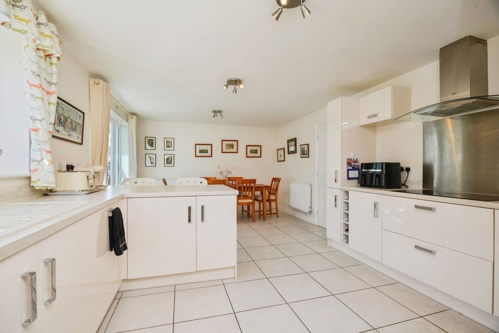 Additional image 2 of 4 bed detached house for saleElm Tree Lane, Aiskew, Bedale, North Yorkshire DL8
