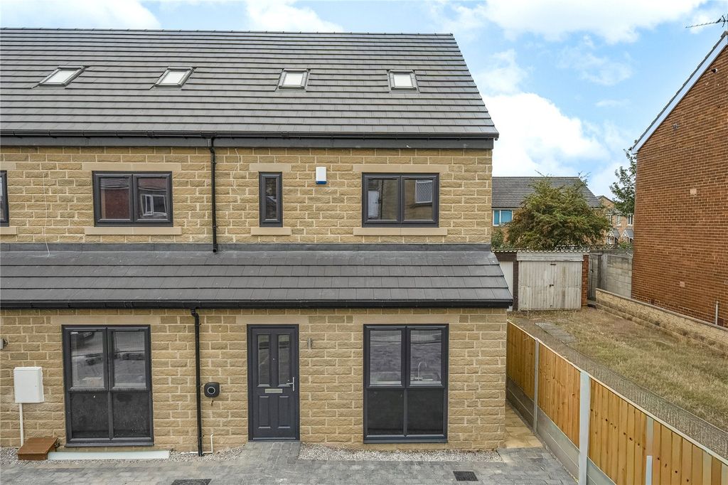 Additional image 22 of 3 bed detached house for salePlot 1, Belle Vue Street, Batley, West Yorkshire WF17