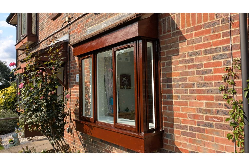 Additional image 4 of 1 bed flat for saleHigh Street, Abbots Langley WD5