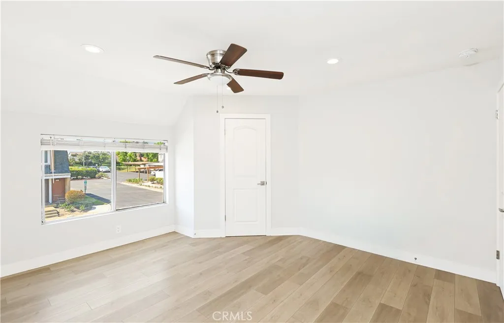 Additional image 17 of 18 Heritage, Irvine, CA 92604