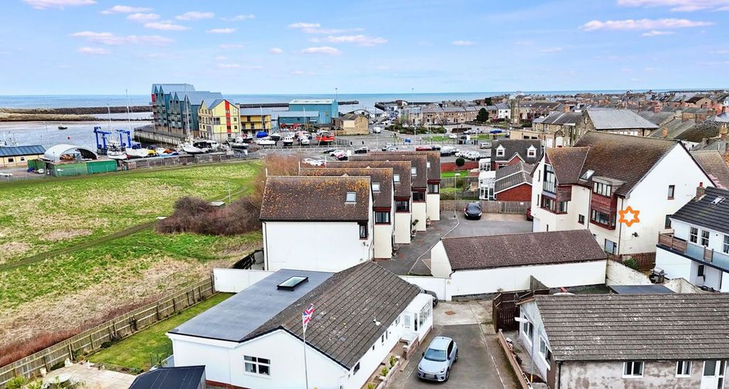 2 bed flat for saleTurner Street, Amble NE65