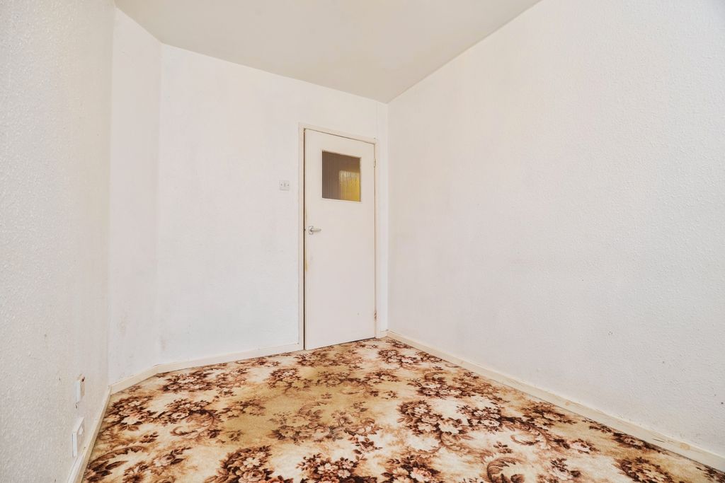 Additional image 7 of 2 bed flat for saleClaymond Court, Stockton-On-Tees TS20