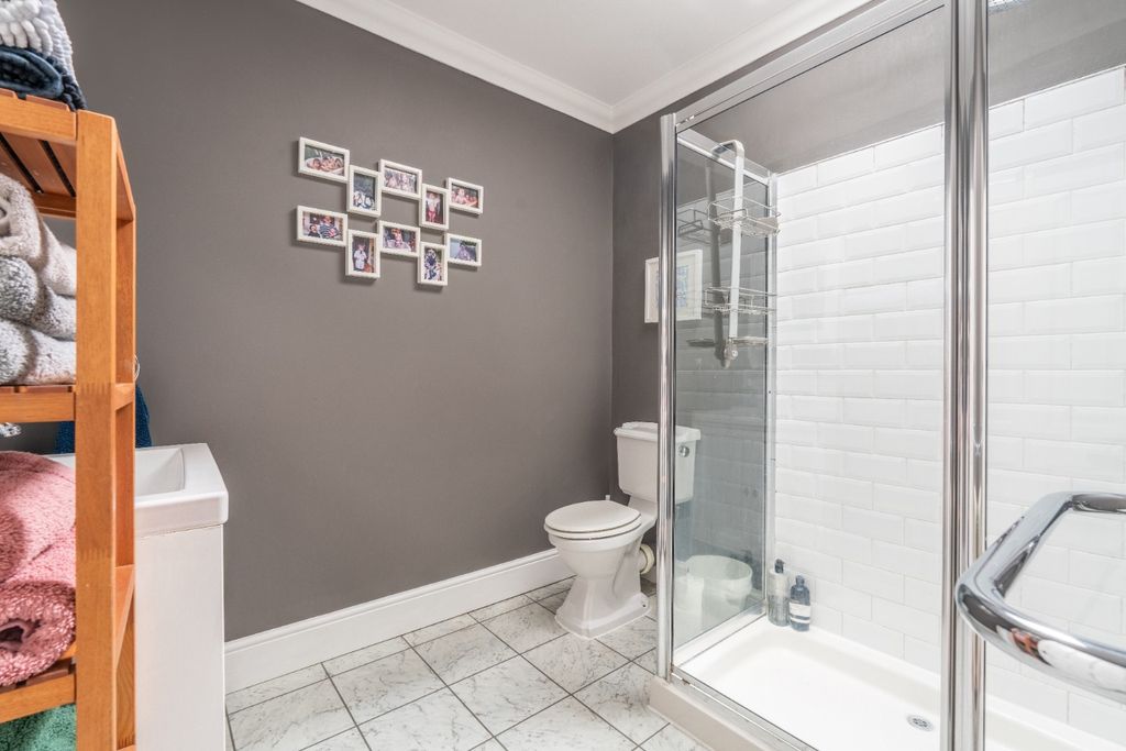 Additional image 28 of 4 bed detached house for saleIzane Road, Bexleyheath, Kent DA6