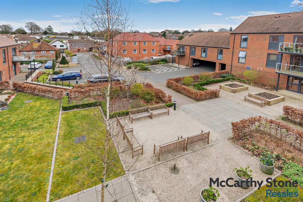 Additional image 24 of 1 bed flat for saleWayfarer Place, The Dean, Alresford SO24