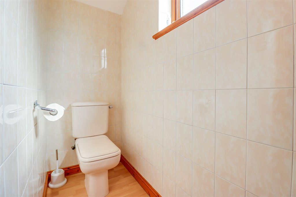 Additional image 24 of 3 bed detached house for saleHaresland Close, Benfleet SS7