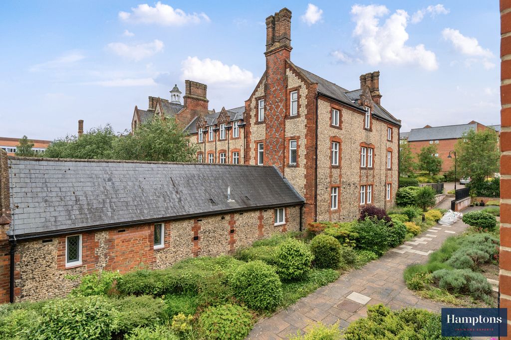 Additional image 9 of 3 bed flat for saleWhielden Street, Amersham HP7