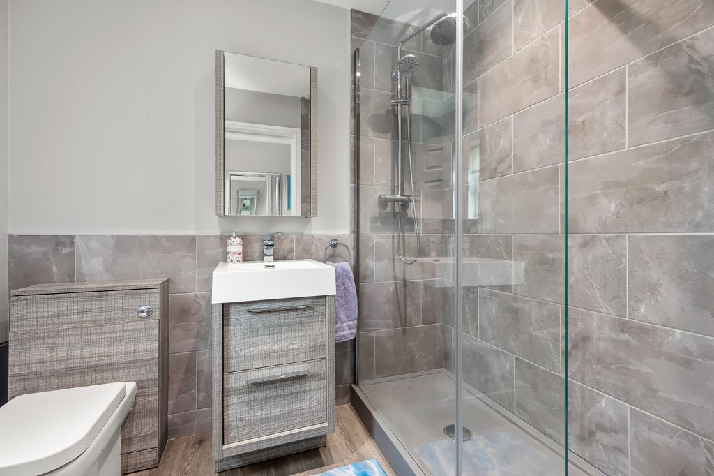 Additional image 7 of 6 bed detached house for saleAgincourt Drive, Bingley, West Yorkshire BD16