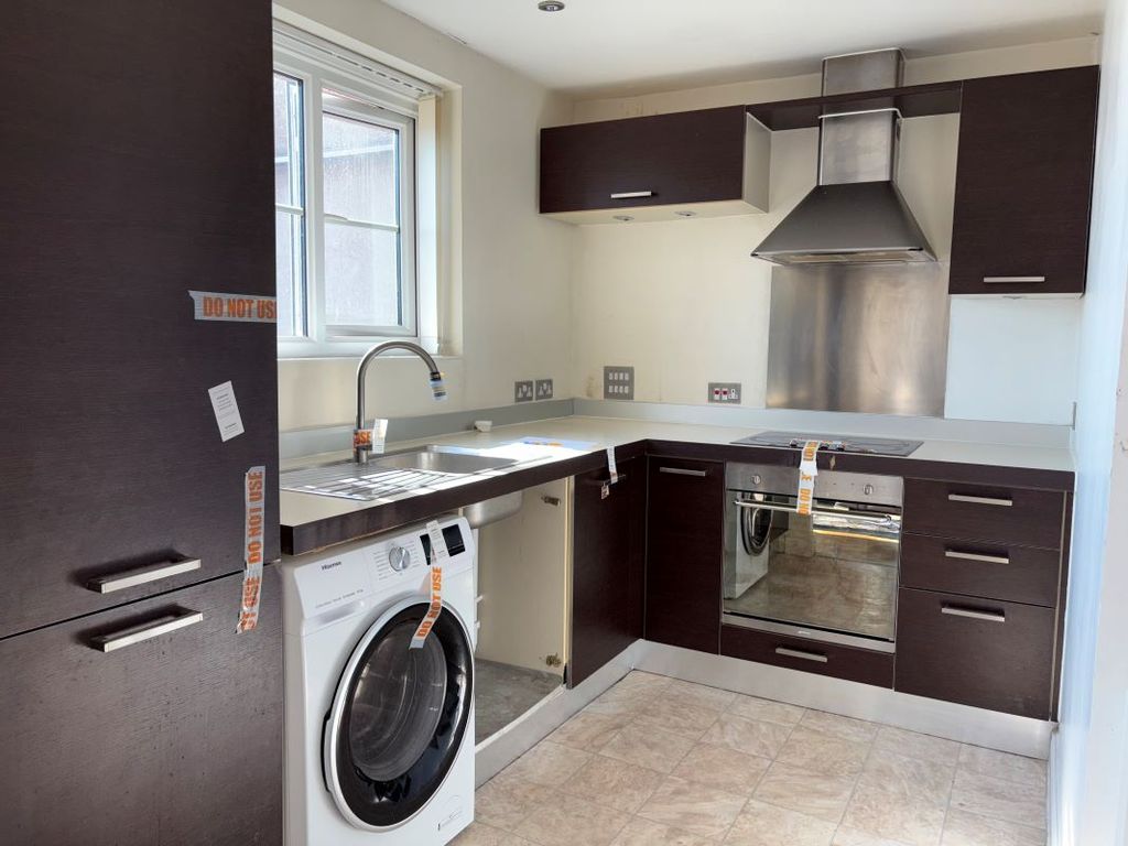 Additional image 4 of 1 bed flat for saleFlat 29 Metro Apartments, 101 Goldsworth Road, Woking, Surrey GU21