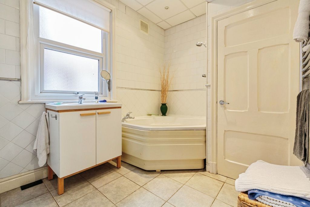 Additional image 14 of 5 bed detached house for saleOrchard Road, Lytham St. Annes, Lancashire FY8