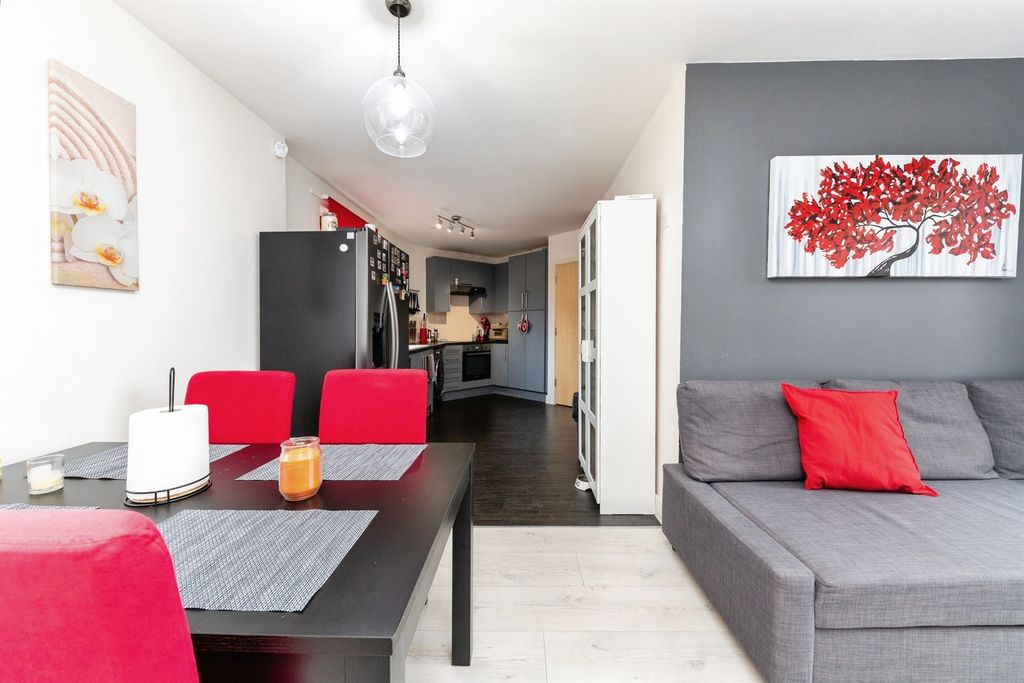 Additional image 5 of 2 bed flat for saleHartington Place, Letchworth Garden City SG6