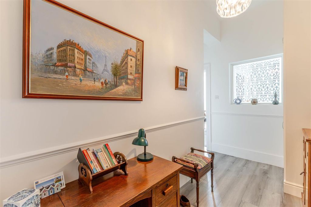 Additional image 15 of 3 bed flat for saleMarina, Bexhill-On-Sea TN40
