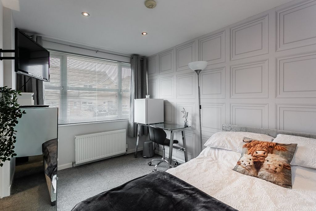 Additional image 25 of 4 bed semi-detached house for saleFernieside Place, Edinburgh EH17