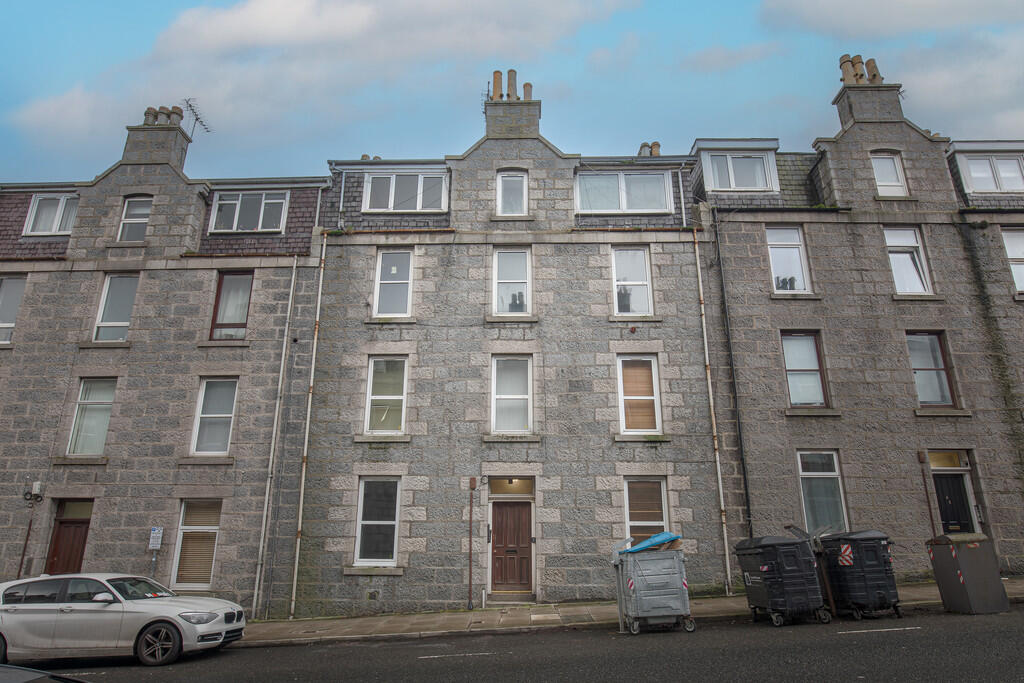 Esslemont Avenue, Aberdeen