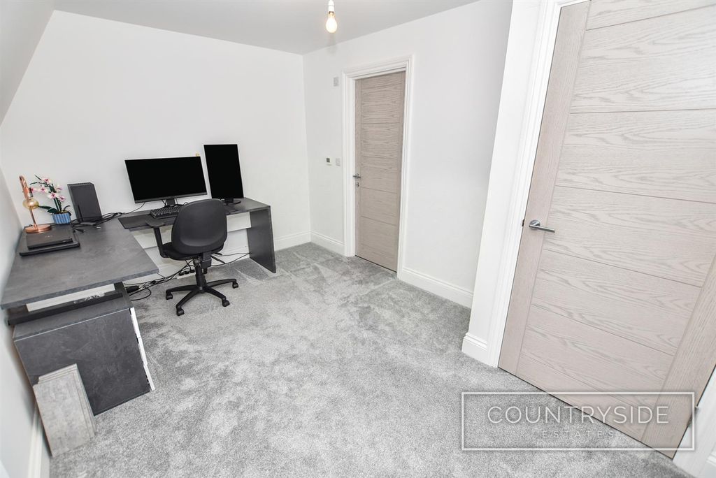 Additional image 17 of 2 bed flat for saleHalle Mews, Benfleet SS7