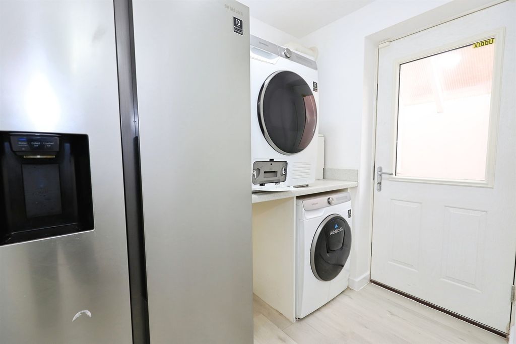 Additional image 10 of 3 bed detached house for saleBaobab Drive, Bilston WV14