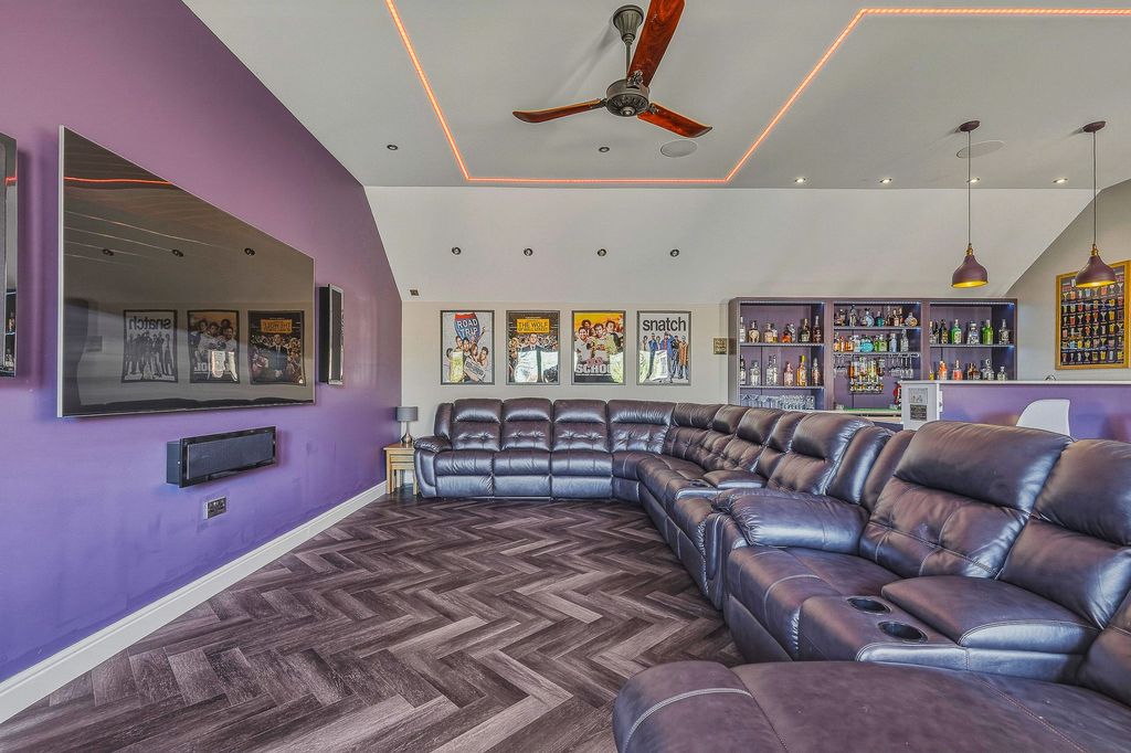 Additional image 7 of 6 bed detached house for saleFiddlers Green, Attleborough NR17
