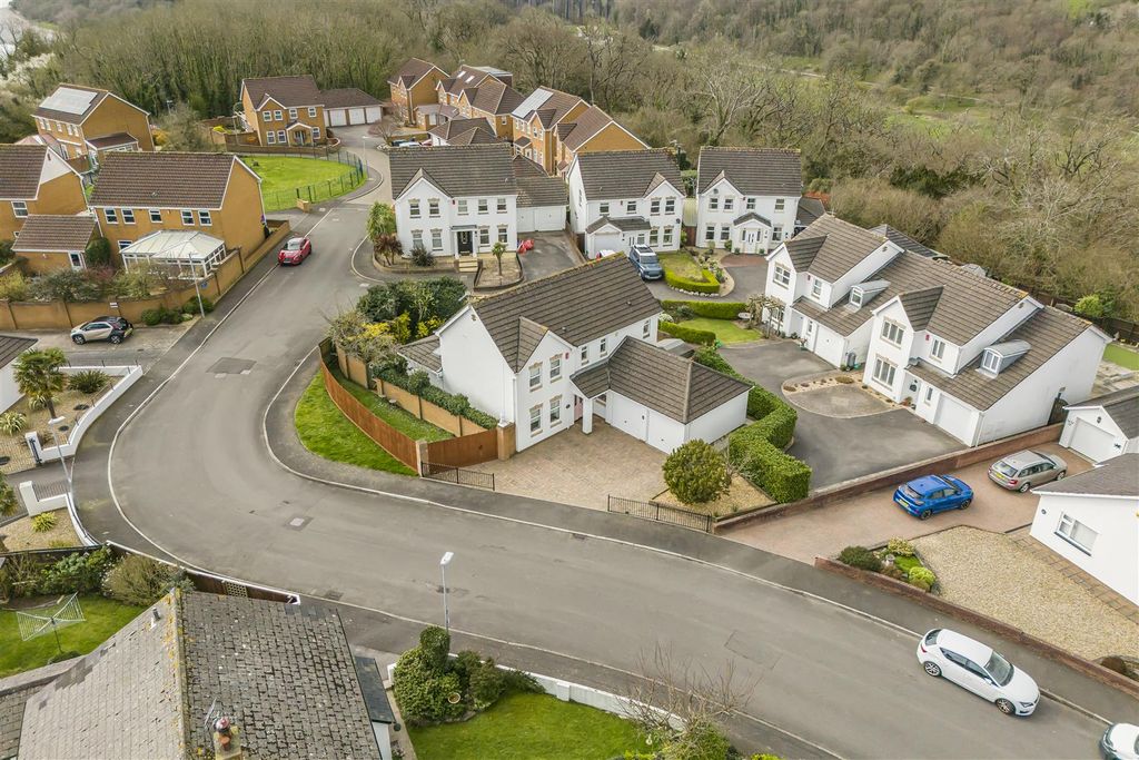 Additional image 21 of 4 bed detached house for saleStarlight View, Westward Rise, Marine Heights, Barry CF62