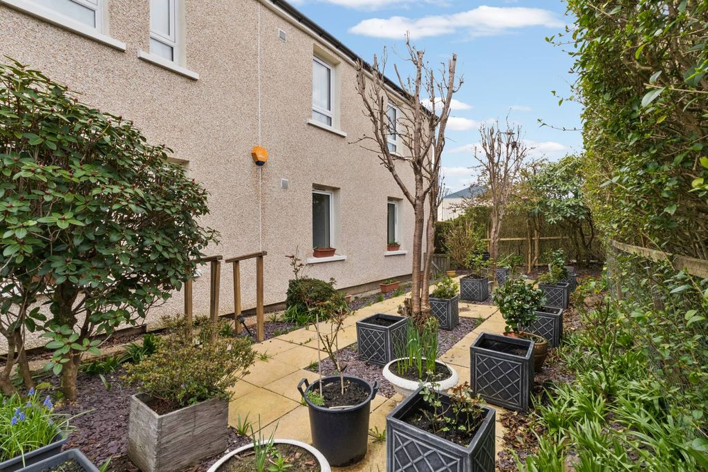 Additional image 17 of 3 bed flat for saleNithsdale Crescent, Bearsden G61