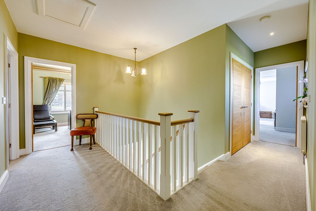 Additional image 25 of 4 bed detached house for saleThe Brackens, Benfleet SS7