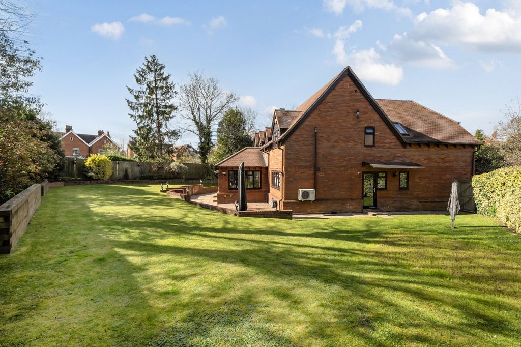 Additional image 16 of 5 bed detached house for saleVicarage Road, Reading, Berkshire RG2