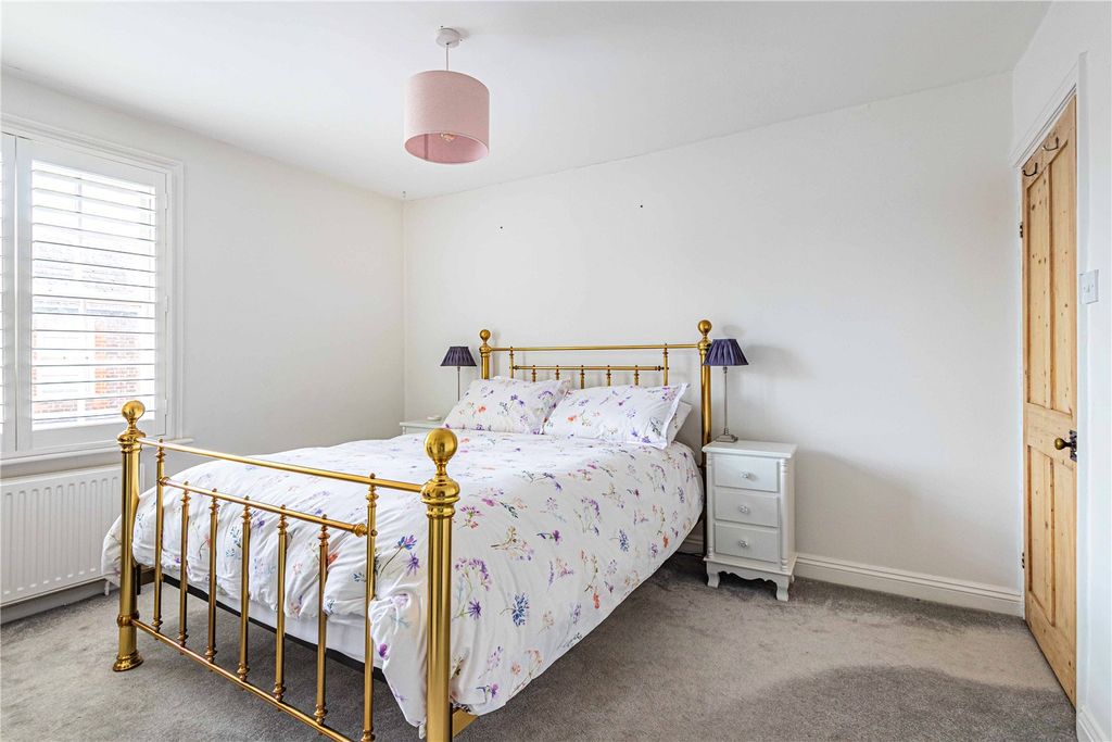 Additional image 8 of 2 bed end terrace house for saleManor Street, Berkhamsted, Hertfordshire HP4