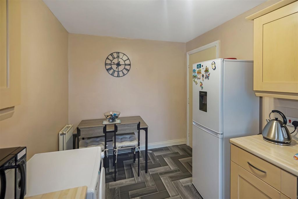 Additional image 5 of 2 bed flat for saleHaven Gardens, Darlington DL1