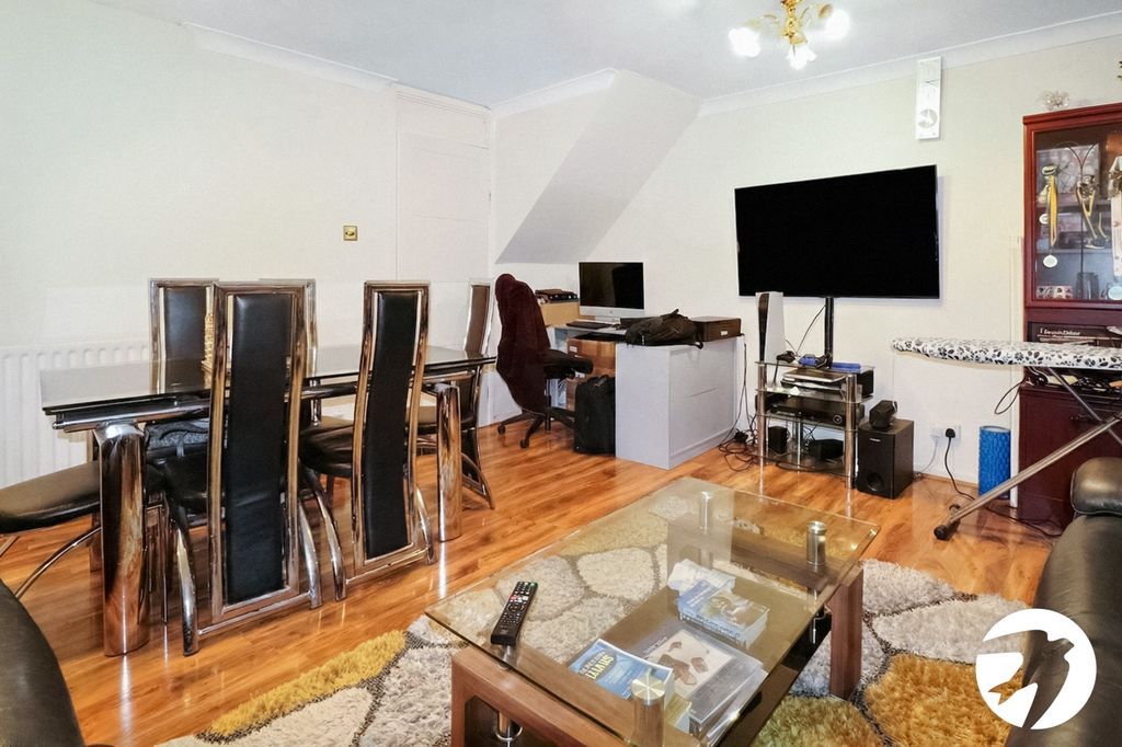 Additional image 4 of 3 bed maisonette for saleDraper Close, Belvedere DA17
