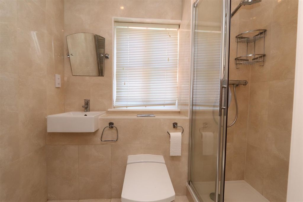 Additional image 13 of 2 bed flat for saleHigh Street, Billericay, Essex CM12
