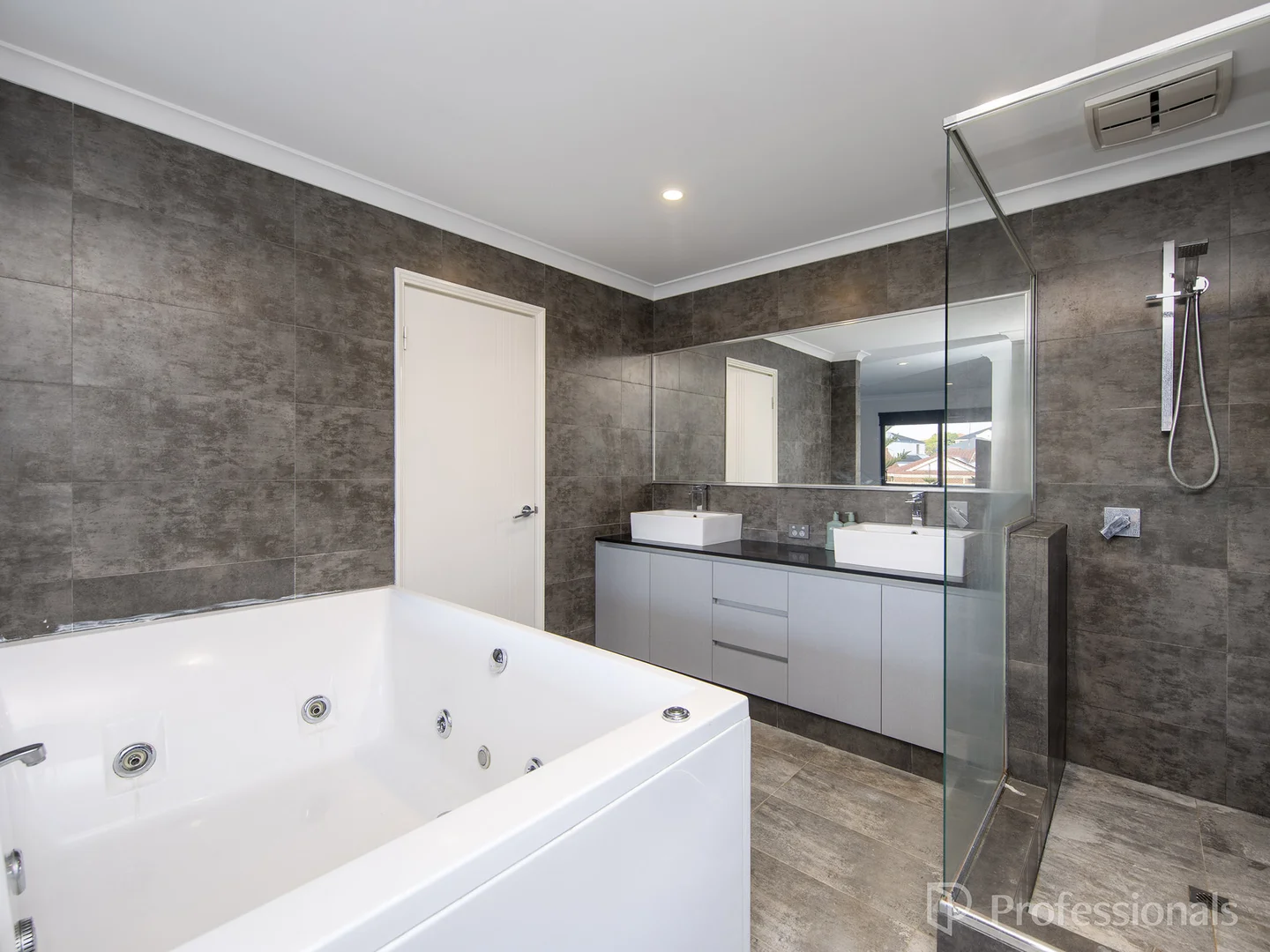 Additional image 20 of 129 Anchorage Drive, Mindarie WA 6030