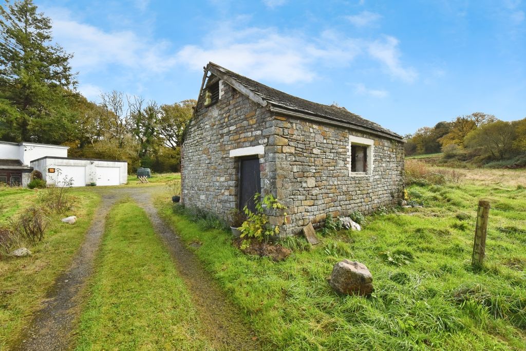 Additional image 8 of 4 bed cottage for saleMaesquarre Road, Betws, Ammanford, Carmarthenshire SA18