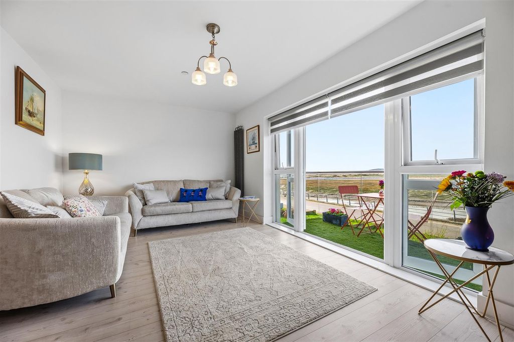 Additional image 2 of 5 bed town house for saleBwlchygwynt, Llanelli SA15