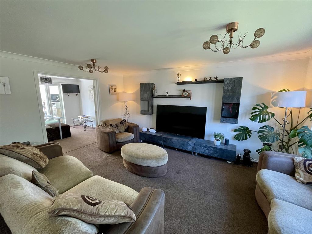 Additional image 2 of 4 bed detached house for saleWoodlands Green, Middleton St. George, Darlington DL2