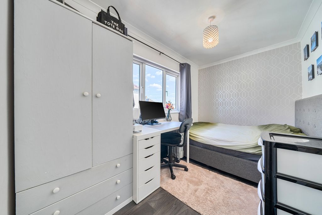 Additional image 7 of 4 bed semi-detached house for saleGlynde Road, Bexleyheath DA7