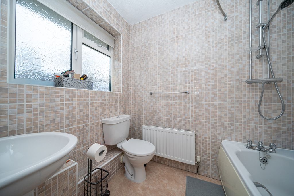 Additional image 20 of 5 bed detached house for saleFieldway, Berkhamsted HP4