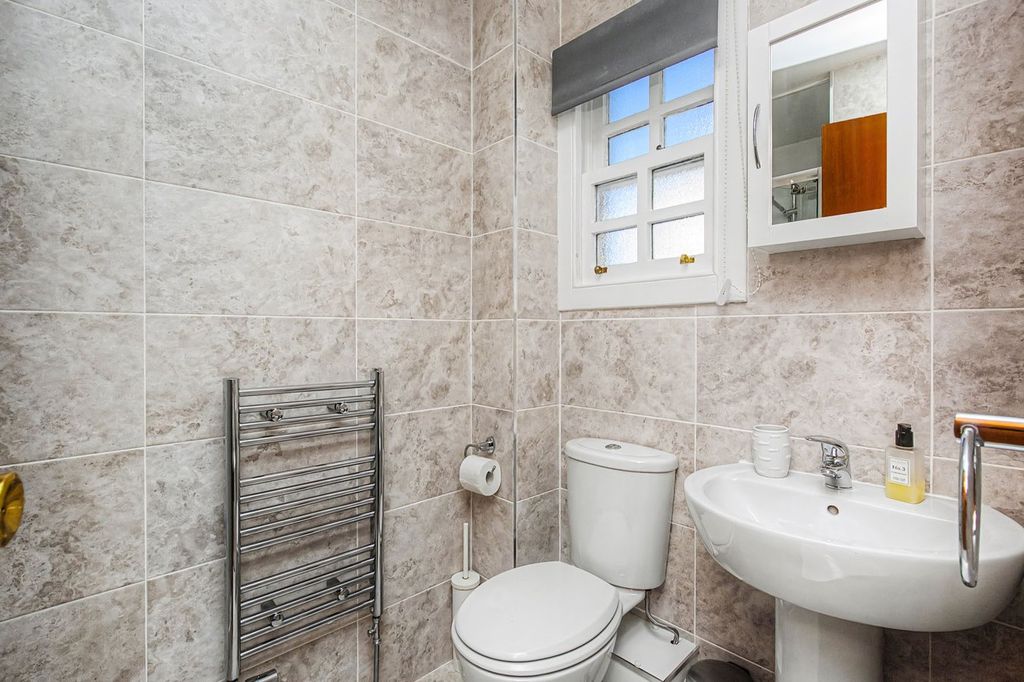 Additional image 9 of 3 bed flat for saleChalmers Brae, Anstruther KY10