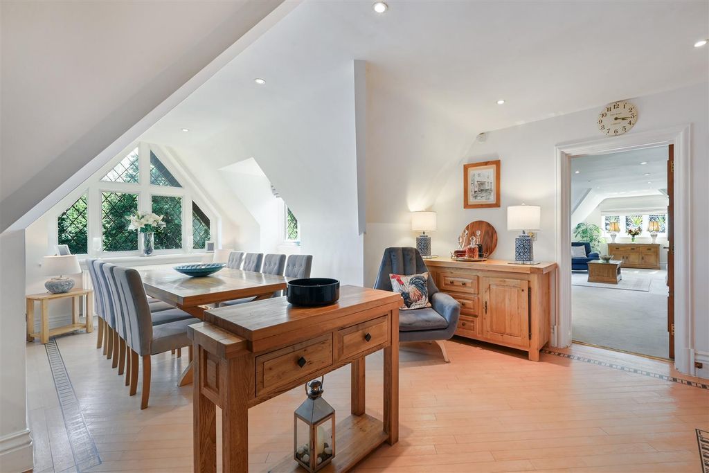 Additional image 12 of 2 bed flat for saleHolly Hill Park, Banstead SM7