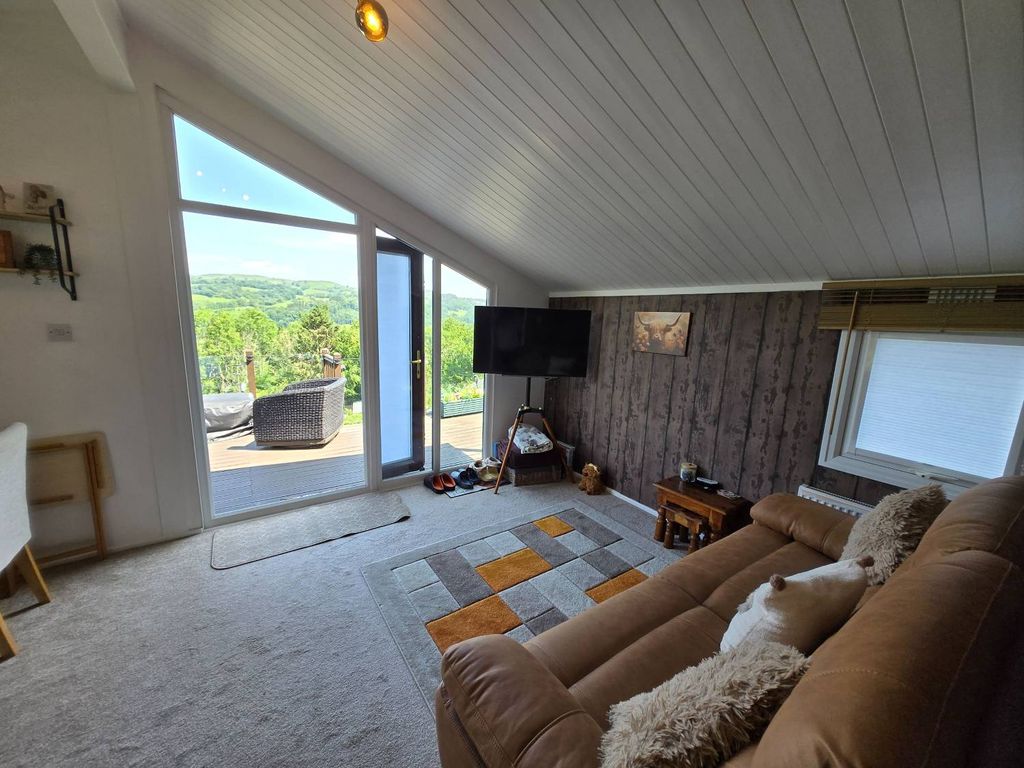 2 bed lodge for saleLlandderfel, Bala LL23 photo 3