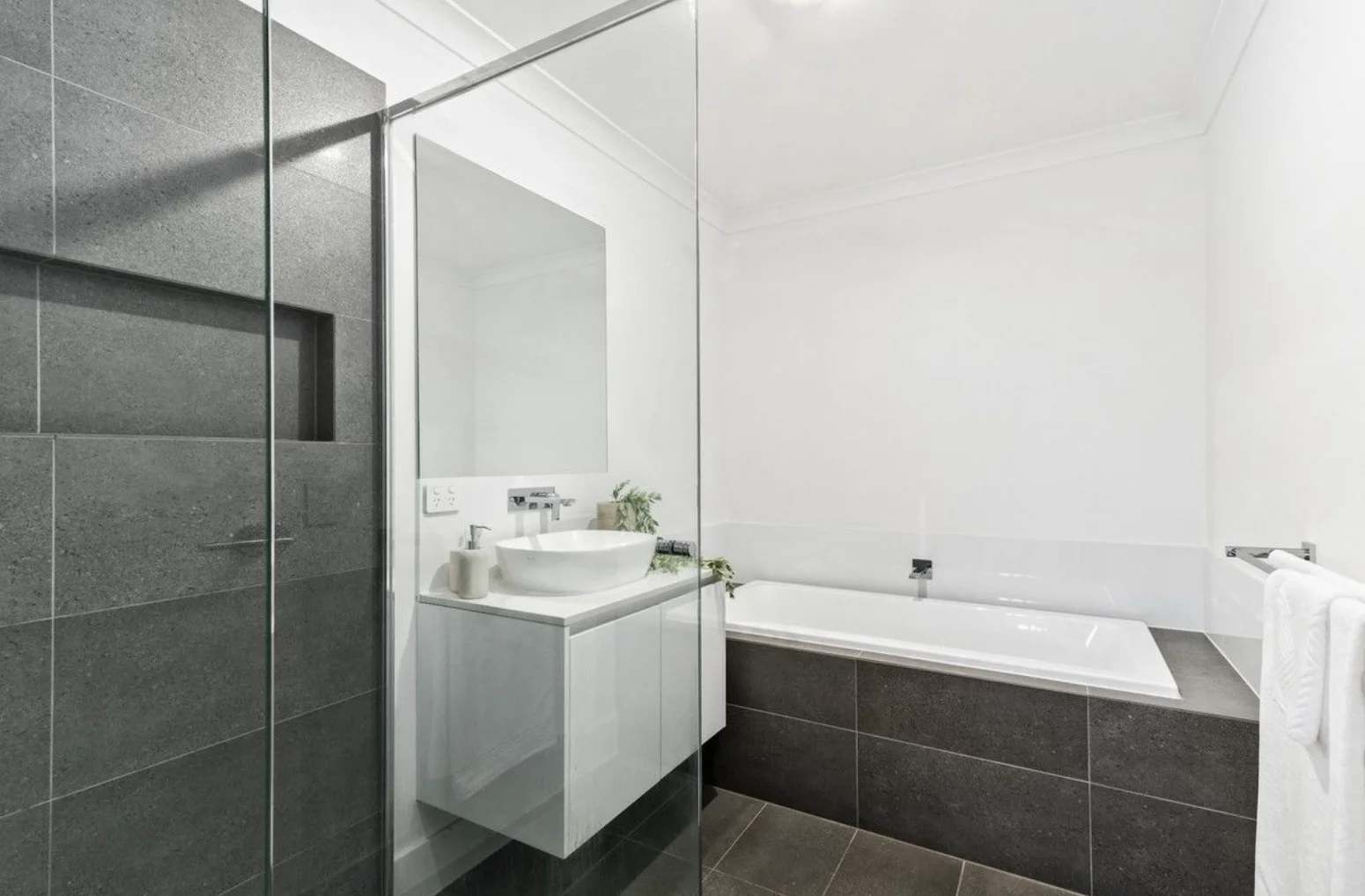 Additional image 11 of 7/126 Edwardson Drive, Coomera QLD 4209