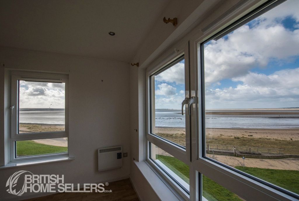 Additional image 6 of 2 bed flat for salePentre Doc Y Gogledd, Llanelli, Carmarthenshire SA15