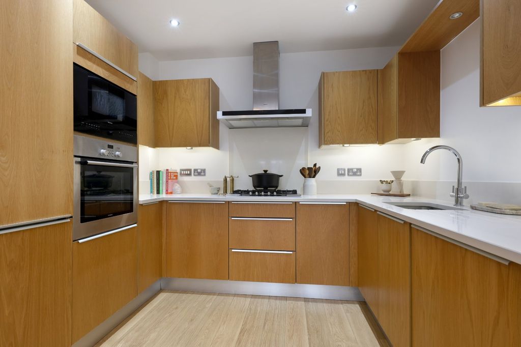 Additional image 3 of 2 bed flat for saleStation Road, Beaconsfield, Buckinghamshire HP9