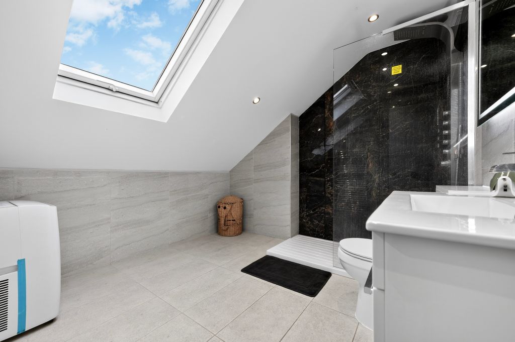 Additional image 15 of 5 bed detached bungalow for saleErith Road, Bexleyheath DA7