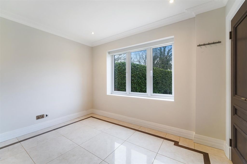 Additional image 33 of 5 bed detached house for saleWoodmansterne Lane, Banstead SM7