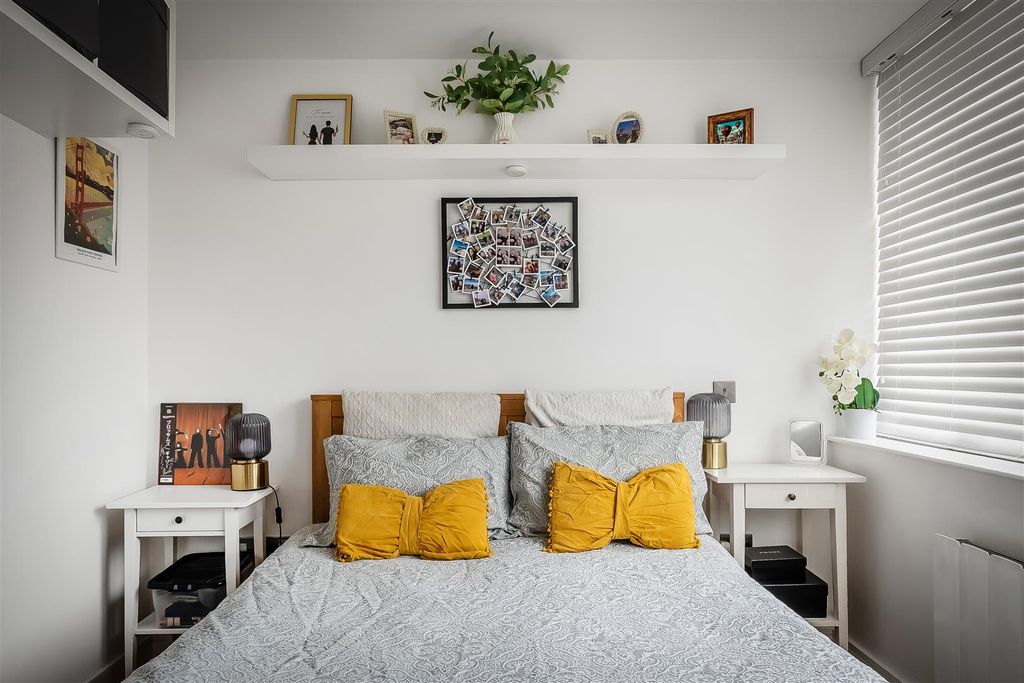 Additional image 3 of 1 bed flat for saleThe Street, Ashtead KT21